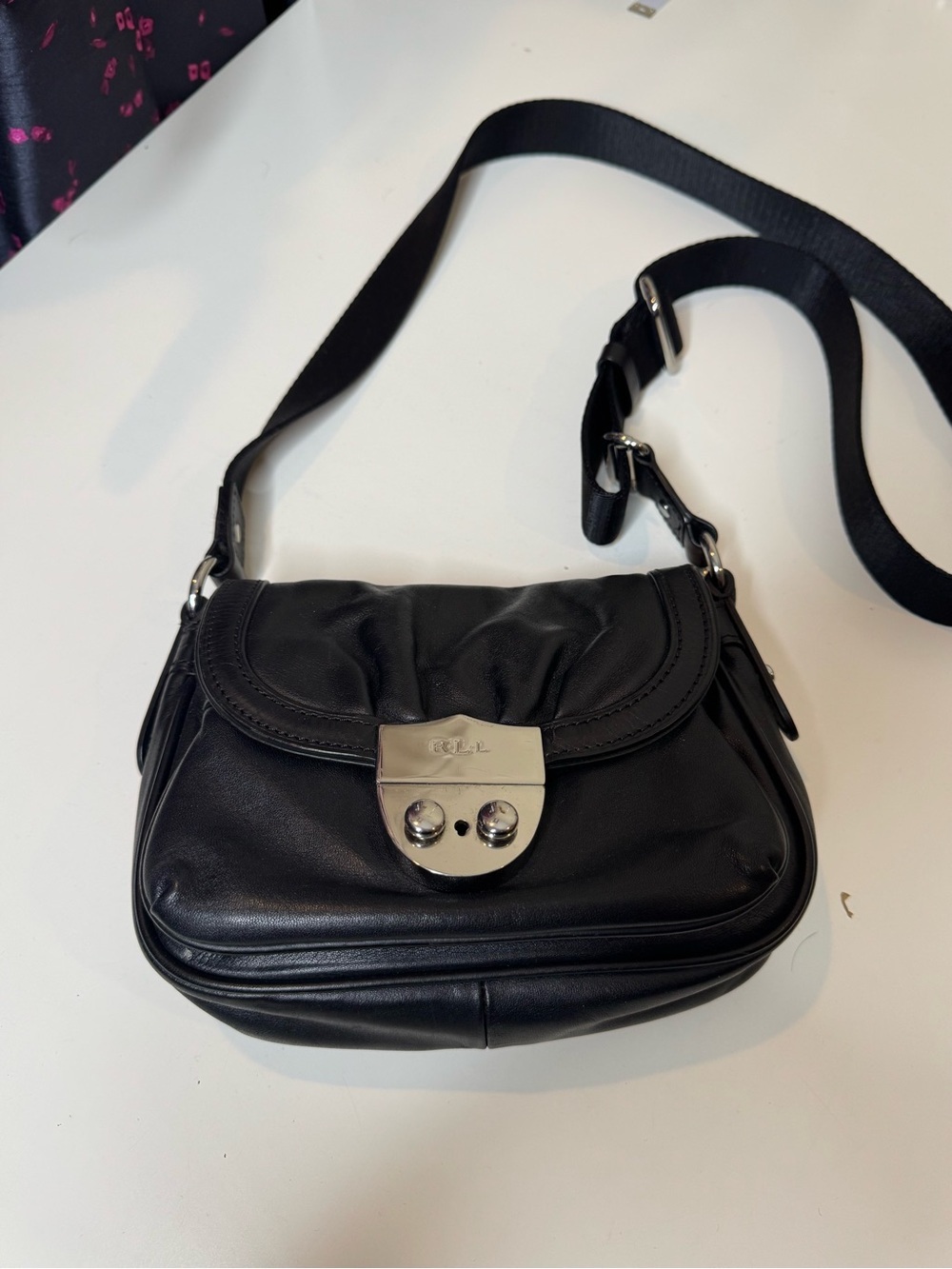Lauren Ralph Lauren Black Leather Shoulder/Crossbody Bag Silver Lock Closure